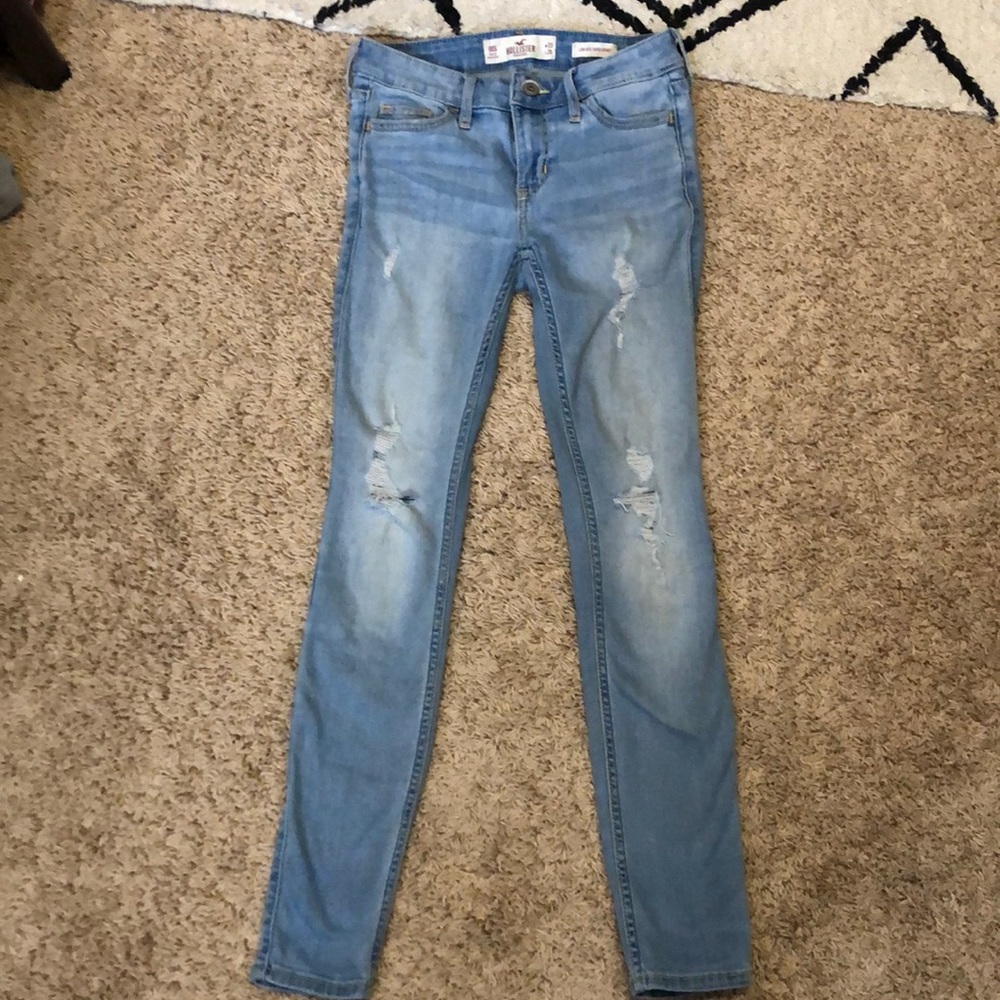 ripped skinny jeans